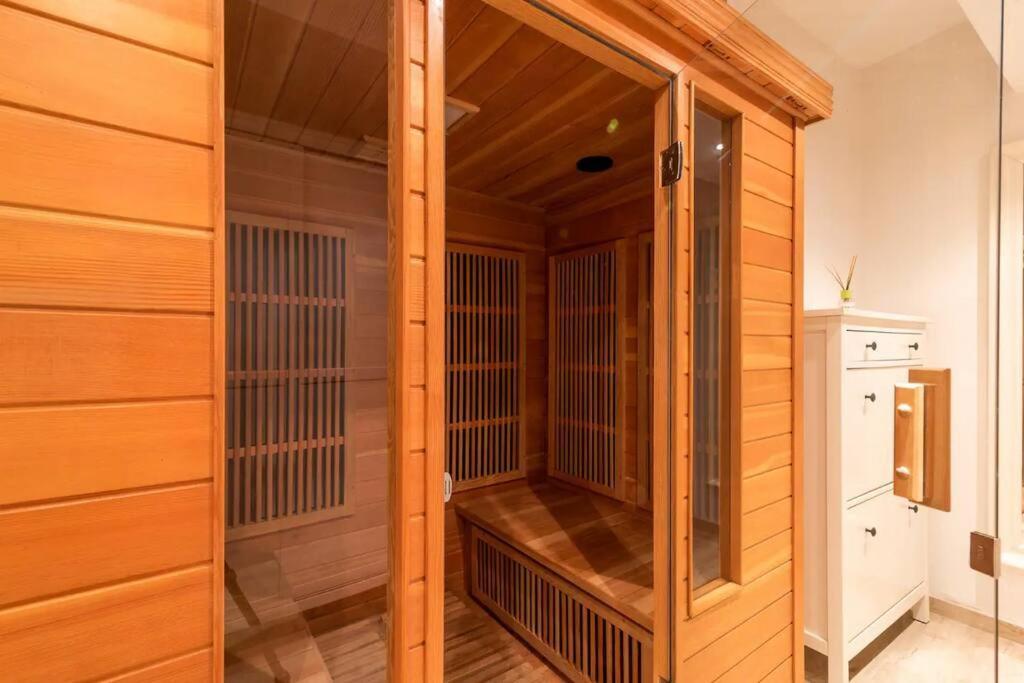 Moscova - Garibaldi Lusso, Sauna E Idromassaggio Милан Экстерьер фото